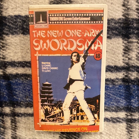 Classic 80s The New One Arm Swordsman Kung Fu movie. VHS. - Picture 2 of 5